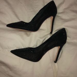 Jessica Simpson Black Embellished Pumps